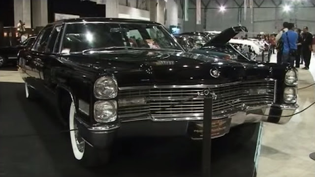 Cadillac Fleetwood Series 70