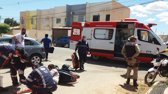 Motociclista sofre fratura na perna após colizão entre moto e  carro no bairro Novo Horizonte em Barreiras