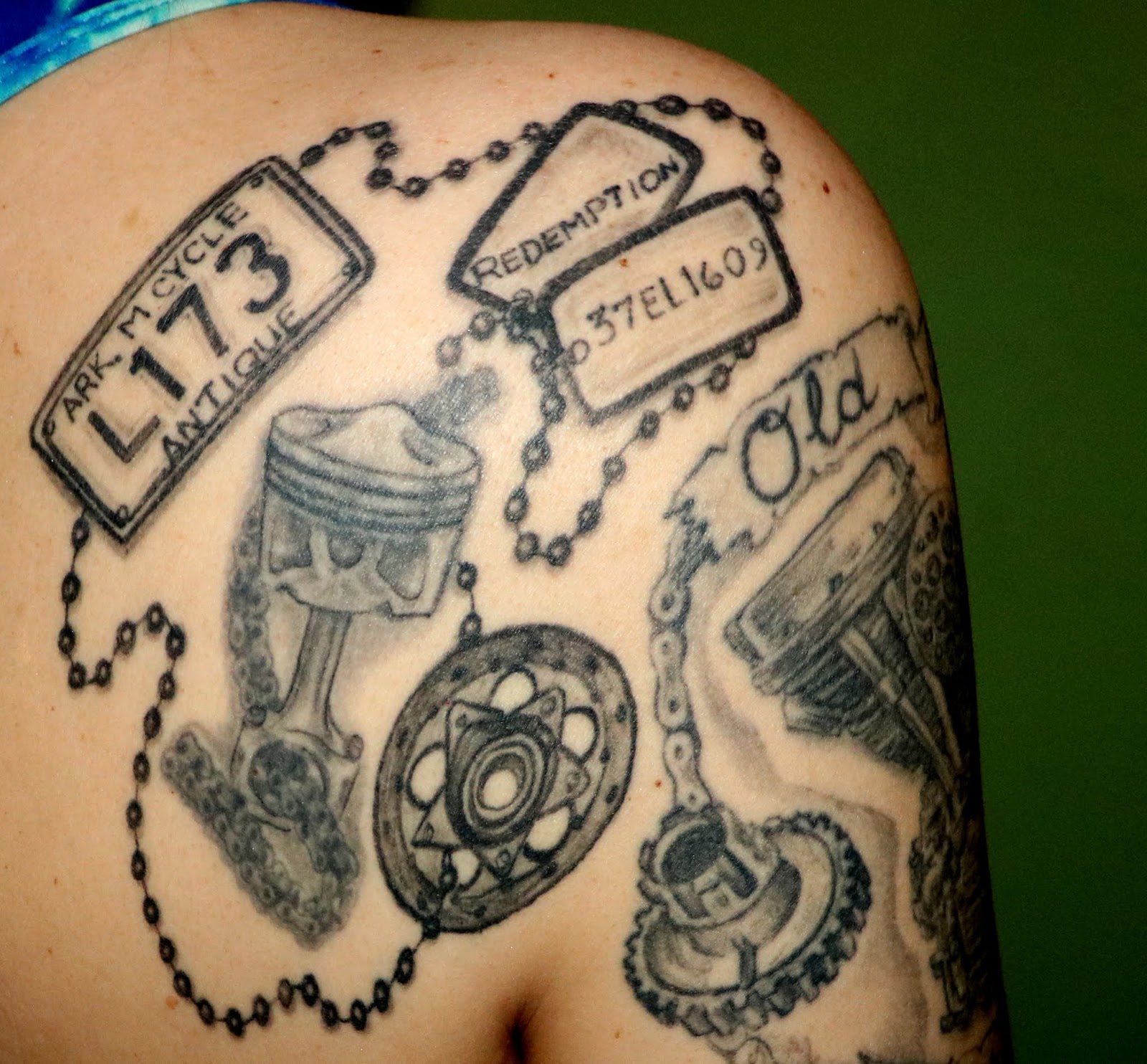 OLD IRON NEVER DIES~~~~~~~~~~~~~~~~~~: Harley Knucklehead "Redemption" sh