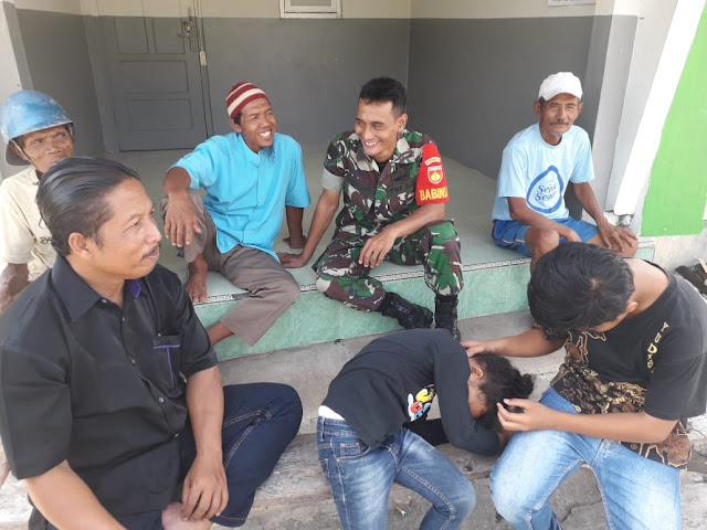Babinsa Koramil 02/Jogonalan Jalin Komsos Dengan Warga Binaan