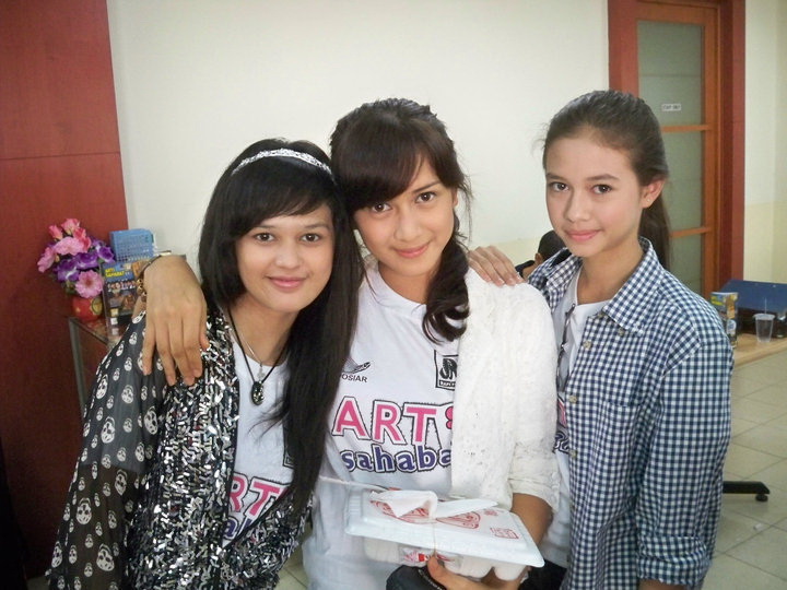Laba Labil..: November 2011