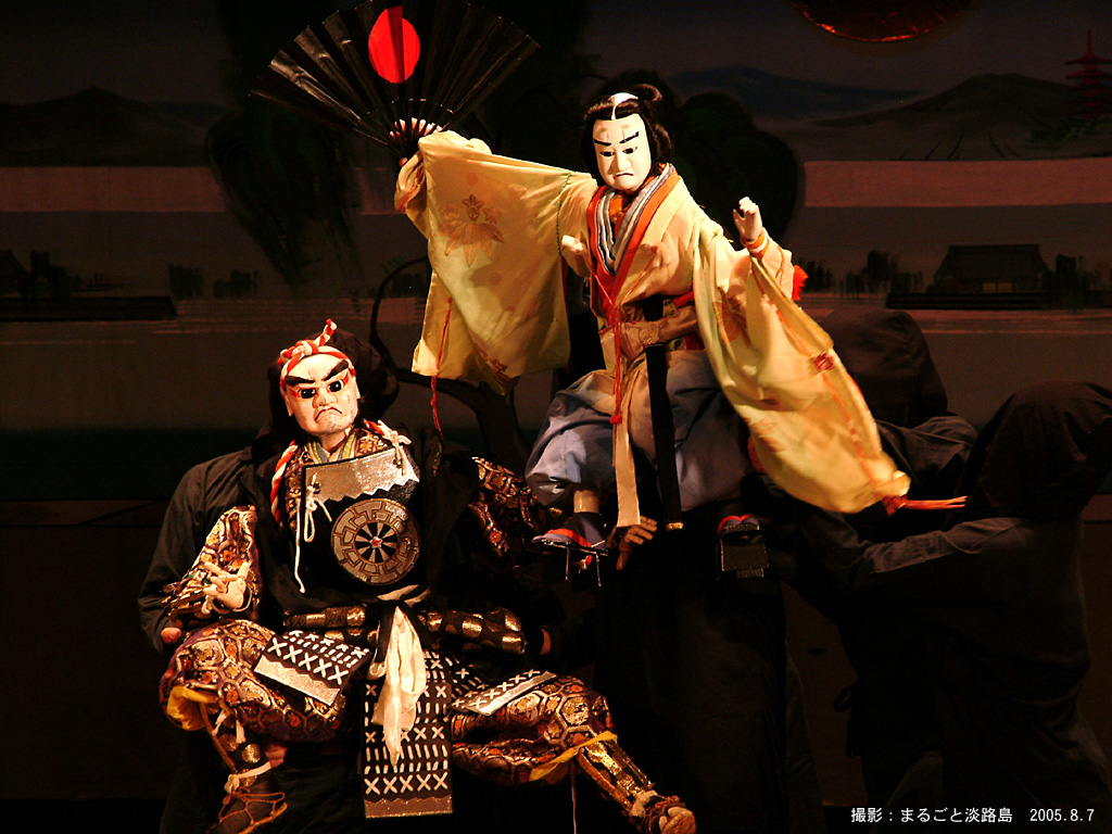 театр кукол в японии. кукла традиционного японского театра бунраку. японский театр бунраку. театр дзёрури в японии. театр кукол в японии.