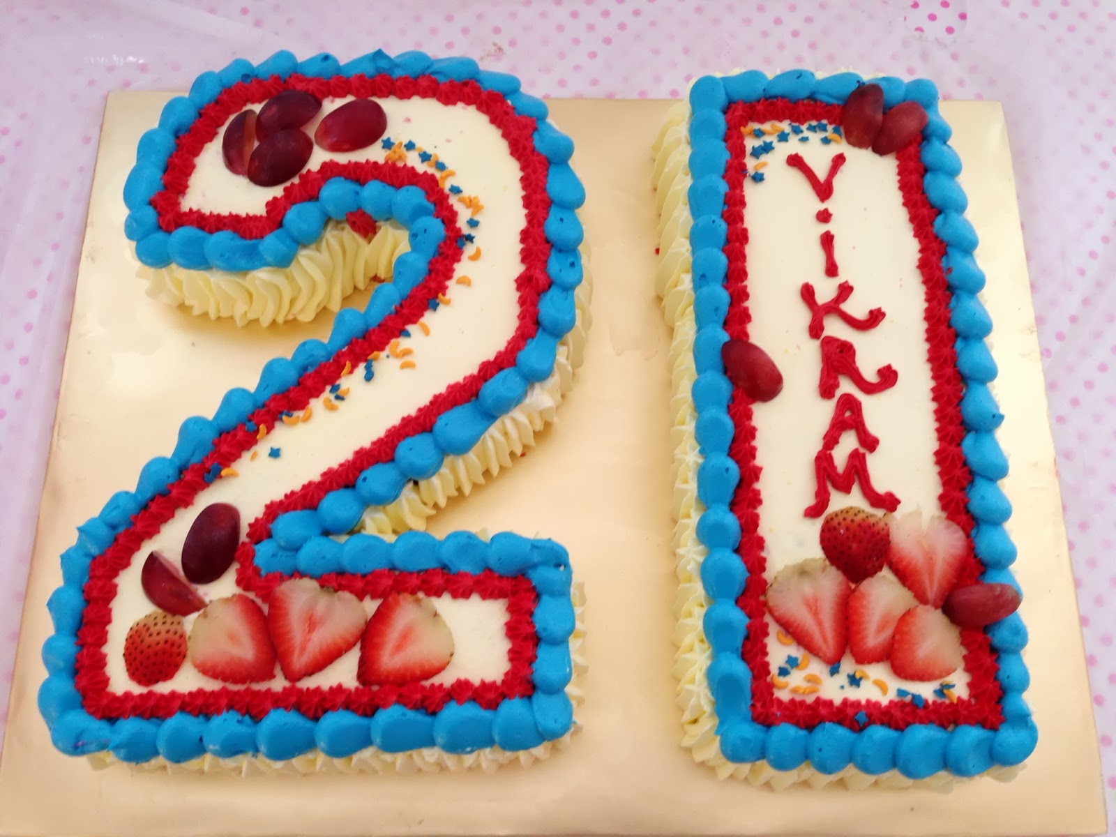 ninie cakes house Number 21 Birthday Cake