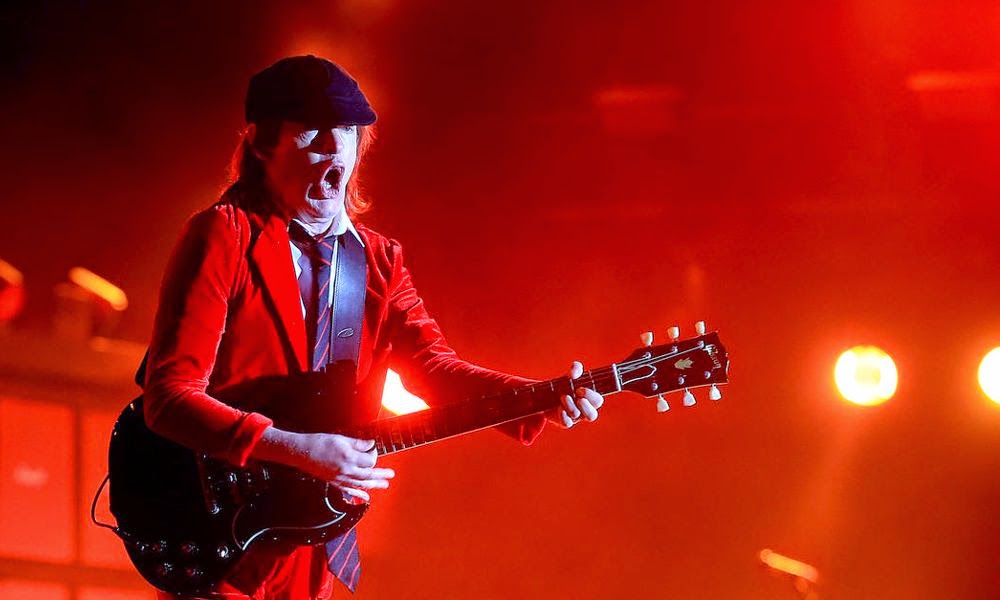 AC/DC Concierto completo de su primer show en el Festival Coachella