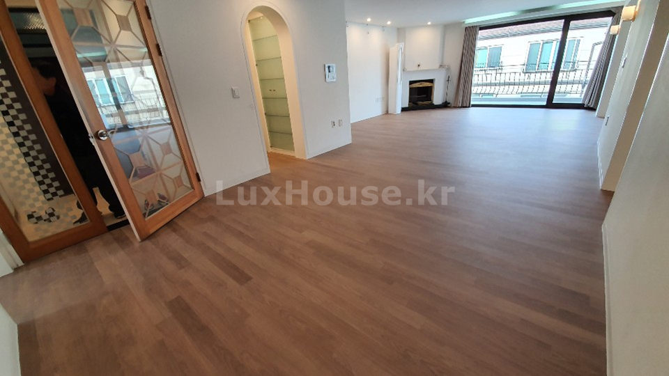 Seoul Apartment Victoria villa in Hannamdong, Yongsan, Seoul 한남동 빅토리아빌라