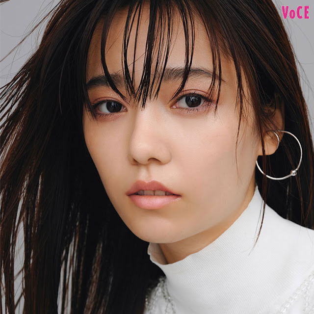 島崎遥香（ぱるる）応援ページ 島崎遥香さんの“ノーファンデ”なのにおしゃれな秋メイクの秘密♡