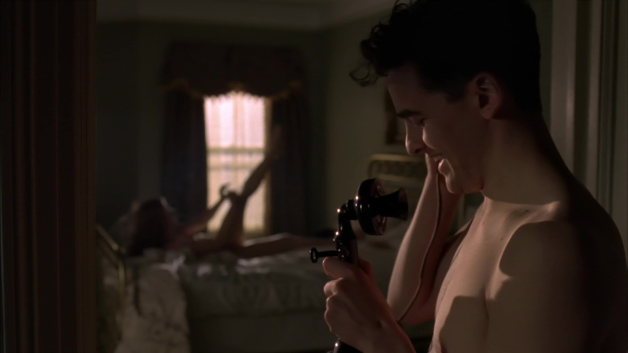 ausCAPS: Vincent Piazza nude in Boardwalk Empire 1-06 "Famil