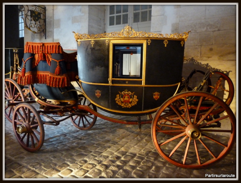PARTIR SUR LA ROUTE VERSAILLES LA GALERIE DES CARROSSES