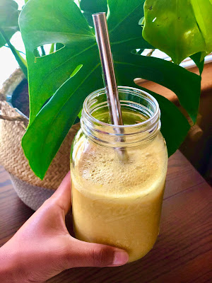 GOLDEN TURMERIC SMOOTHIE