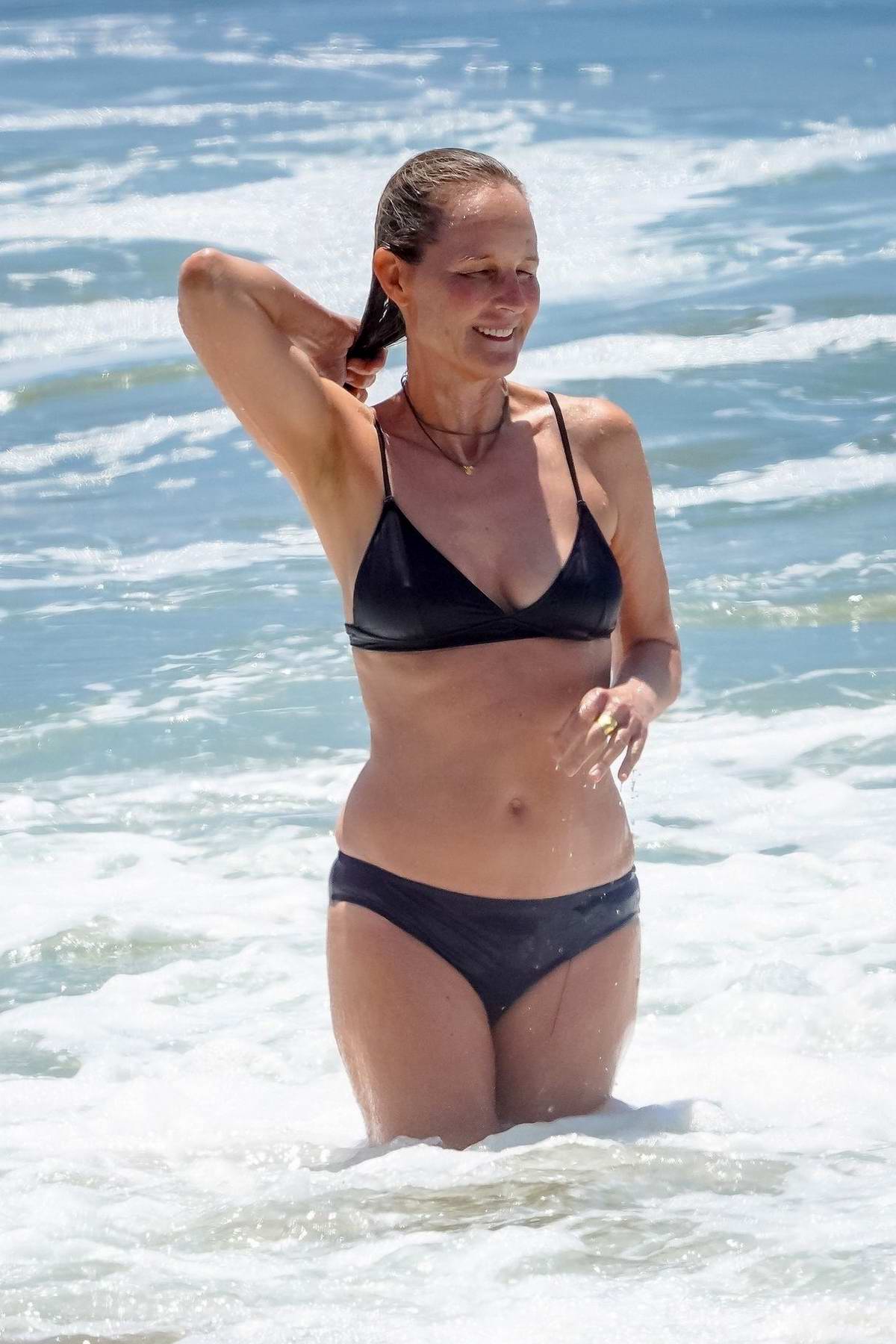 Helen hunt sexy photos