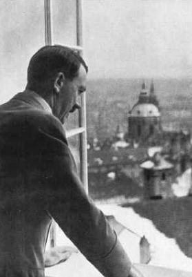 Adolf Hitler Czechoslovakia Sudetenland worldwartwo.filminspector.com