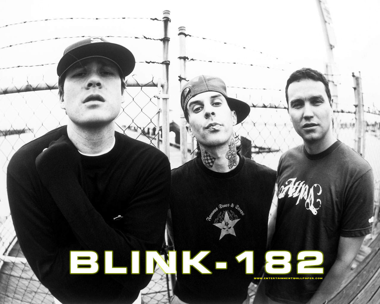 album-lagu-top-blink-182-echo-17