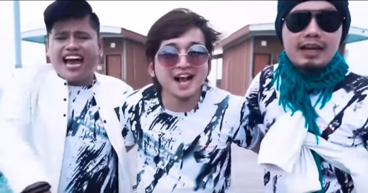 Lirik Lagu Zaman Now Dan Terjemahannya Hobasta Trio Sopo Toba