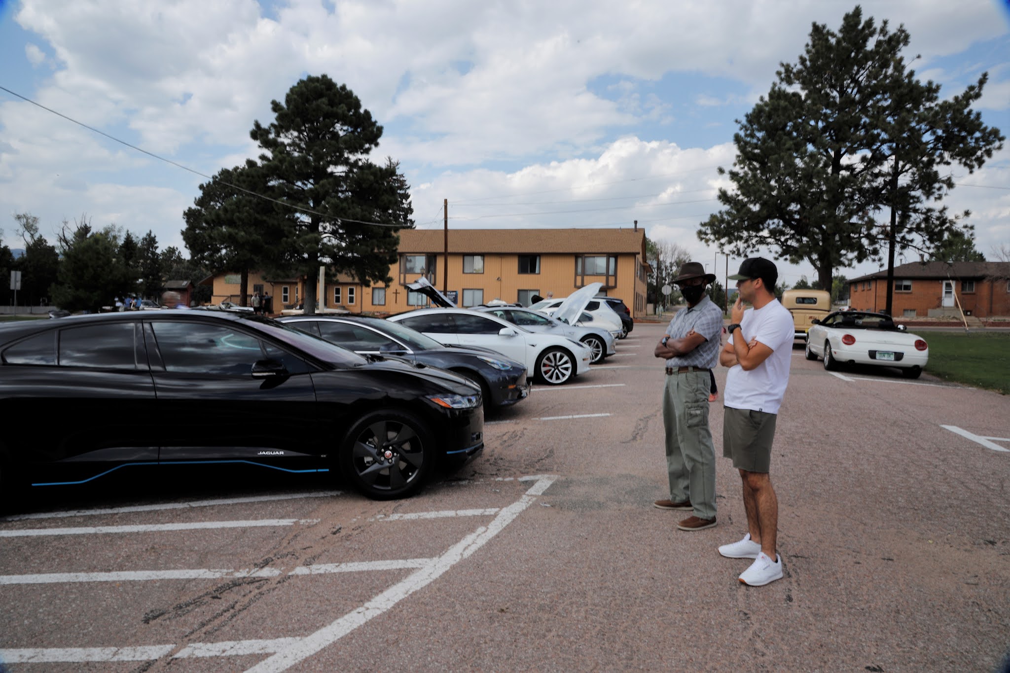 Colorado Springs EV Club Monument car show photos!