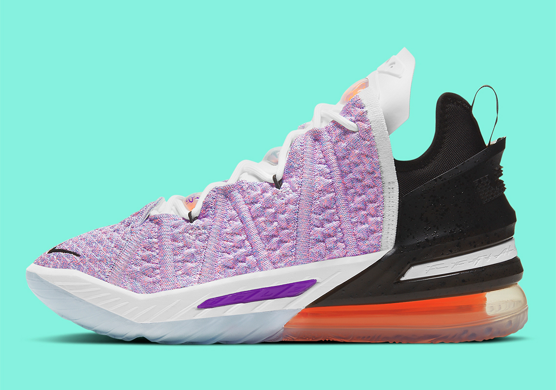 lebron multicolor 18