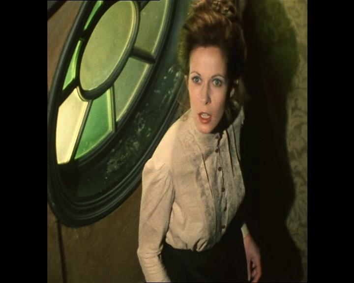 Paradis perdu.666: L'île aux trente cercueils (1979) Claude Jade.série