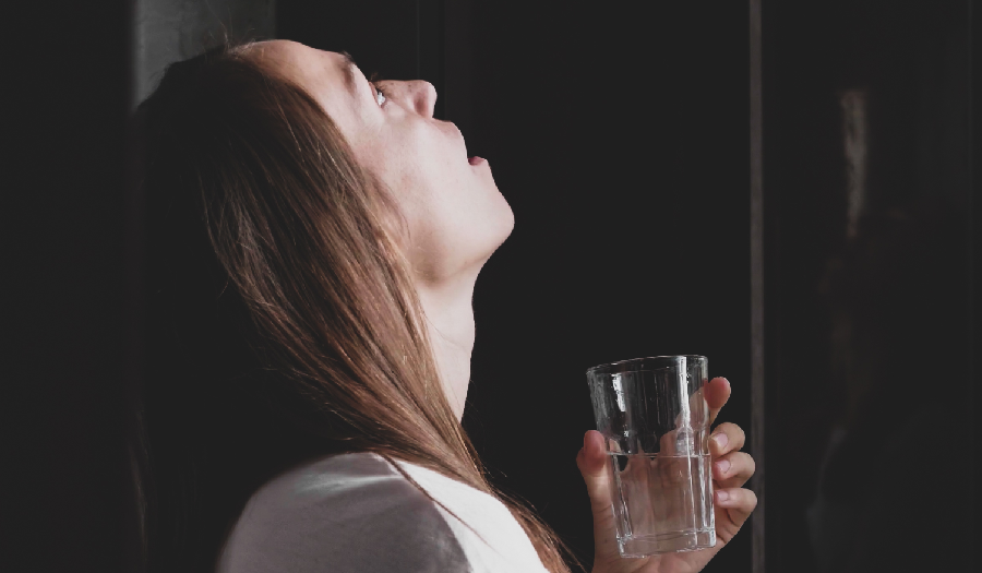 Is Hot Water Good for Sore Throat?