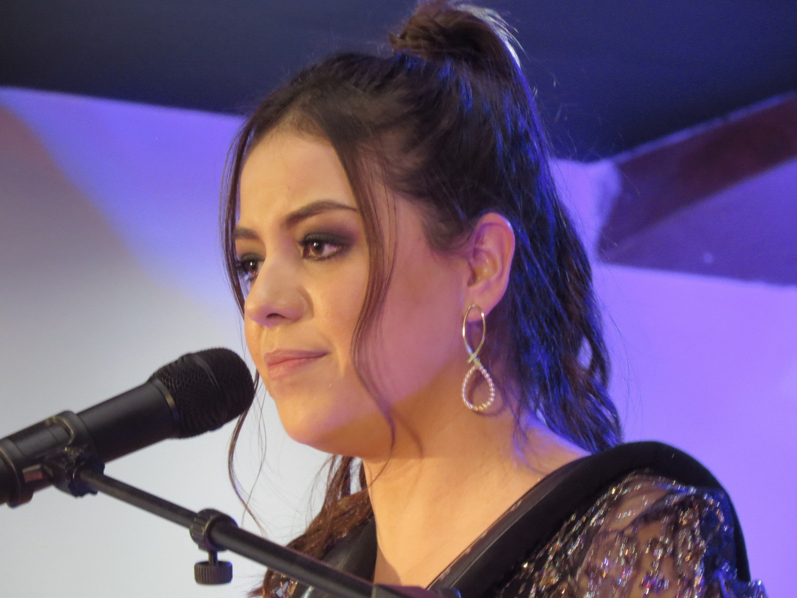 somos el espectador: JANETH VALENZUELA ESTALLIDO DE EXITO CON ACORDEON