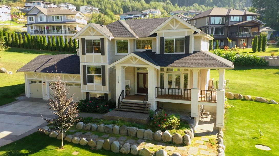 25 Interior Design Photos vs. 25340 Bosonworth Ave, Maple Ridge, BC Luxury Home Tour