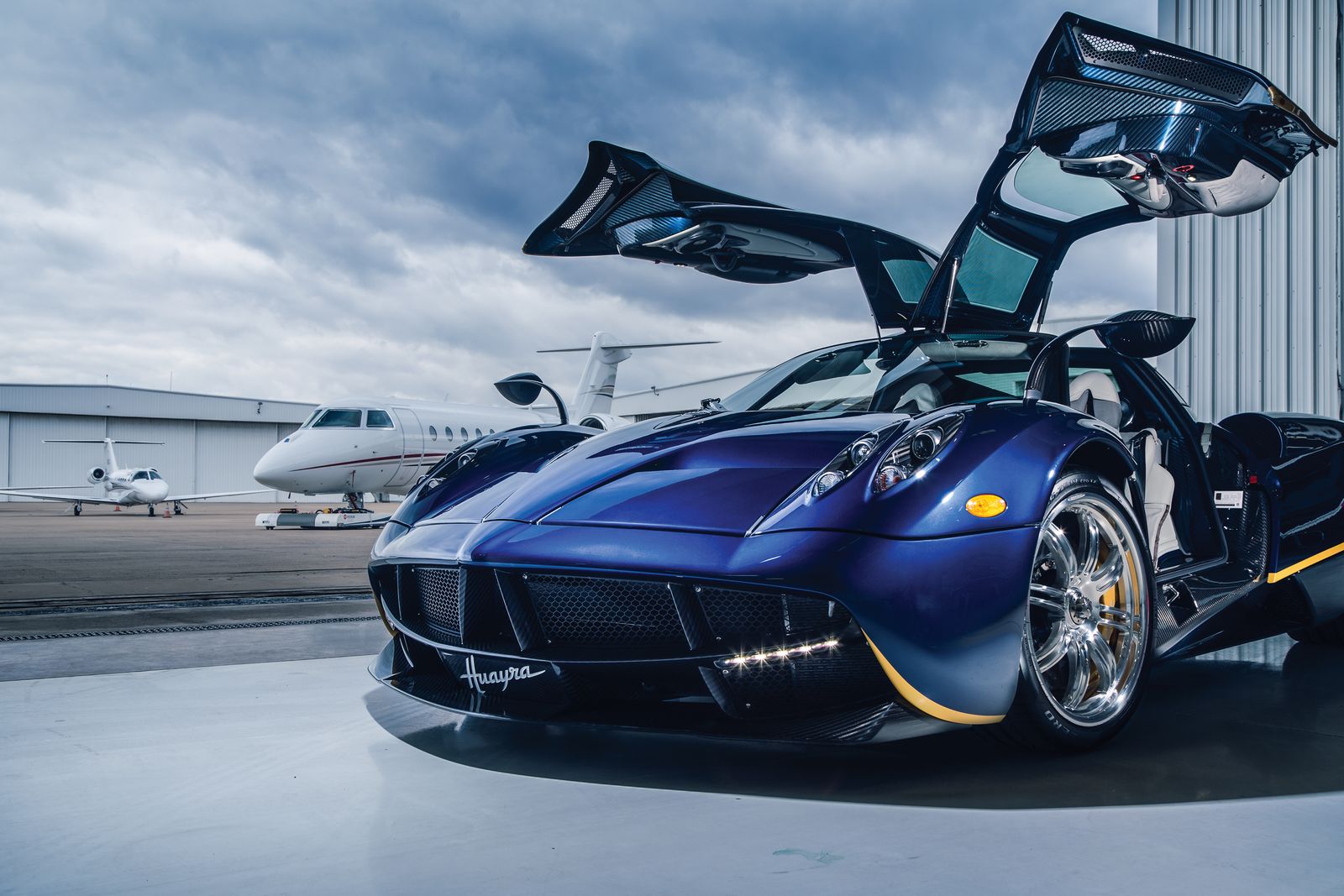 Rare Blue Pagani Huayra Has Over $260,000 Worth Of Extras! | Carscoops