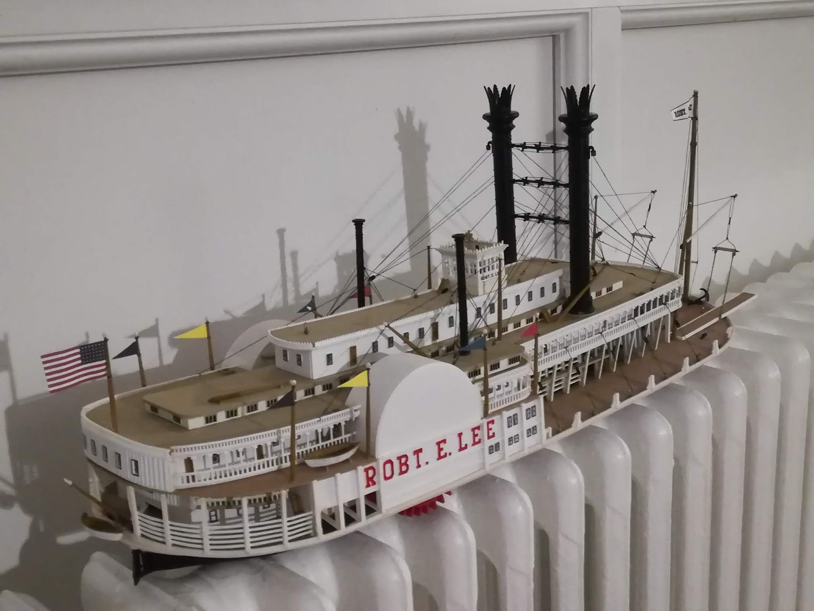 Avril 2020, Robert E. Lee Vapeur du Mississippi Lindberg au 1/163e 14