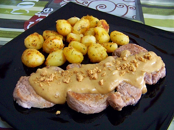 http://1.bp.blogspot.com/-zHgLYMd7M60/UEI4XeKAH8I/AAAAAAAABFU/7nbTcdPopvk/s600/solomillo+salsa+turron.JPG