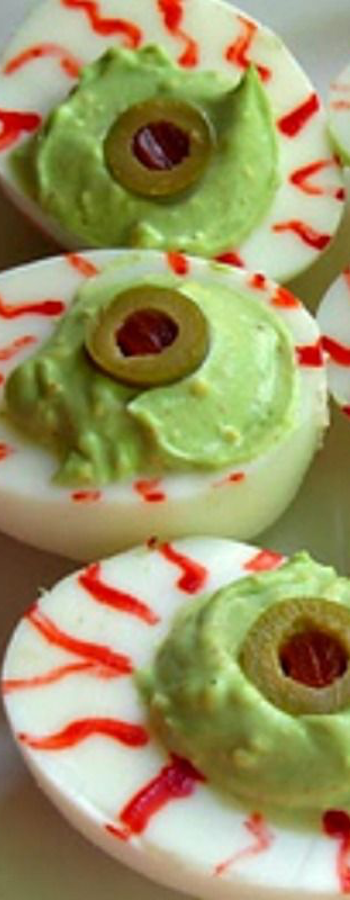 Creamy Monster Eyeballs via The Gourmet Mama Blog
