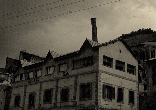 oficinas fabrica clot del moro asland abandono tren cement cemento