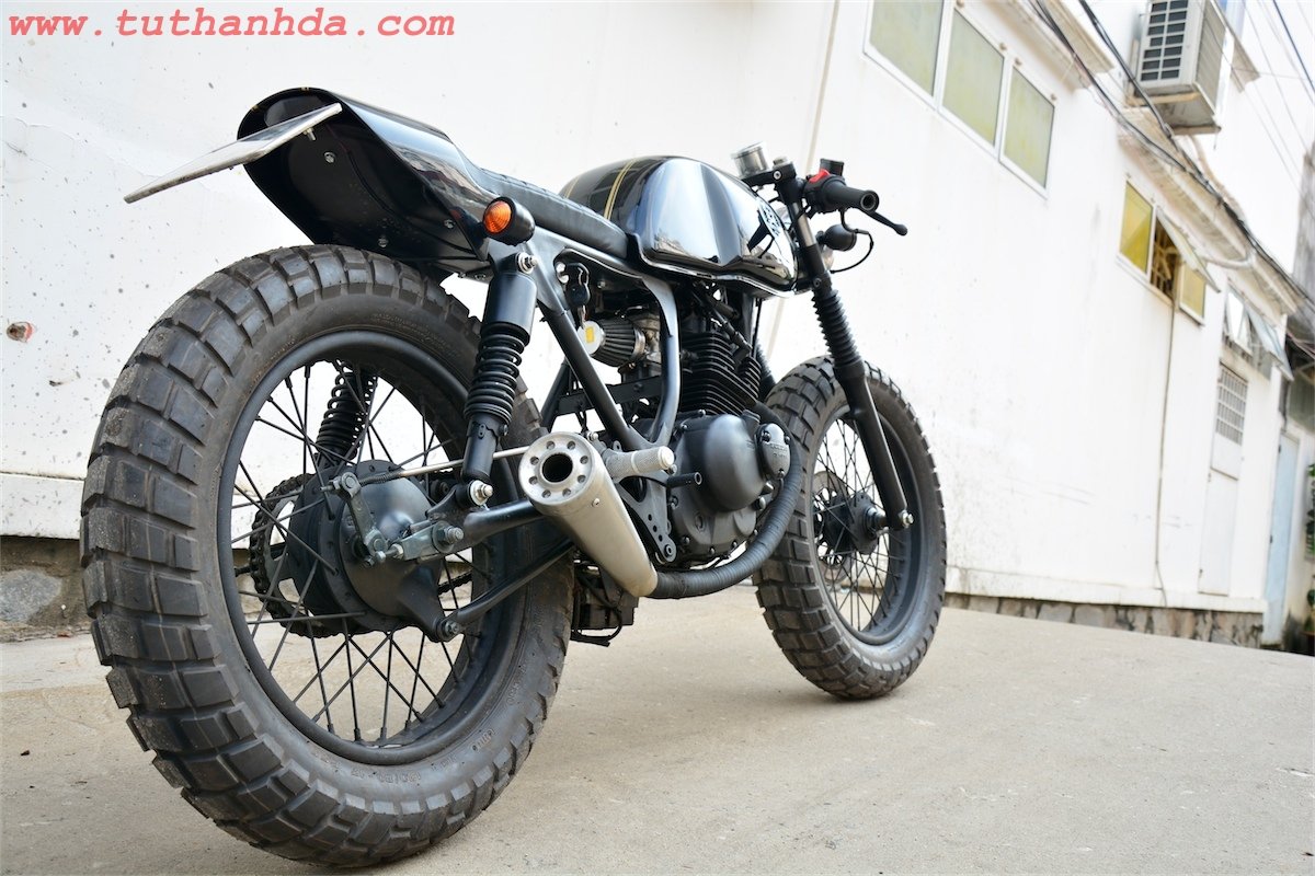 Suzuki GN125 Cafe Racer  Motos Motos 125 Estilo cafe racer