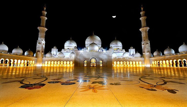 Masjid Besar Luas 5 Kali Lapangan Sepak Bola