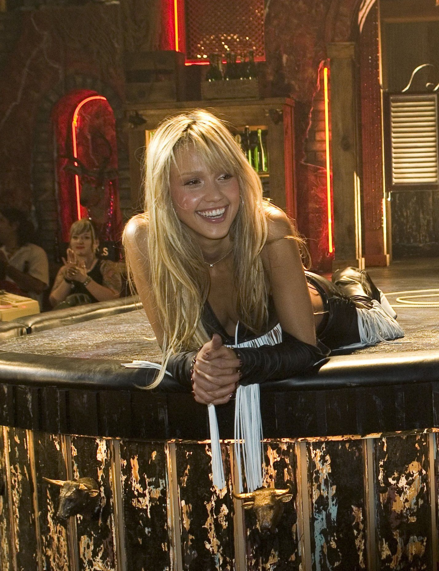 Detr??s de las C??maras El espectacular baile de Jessica Alba en Sin