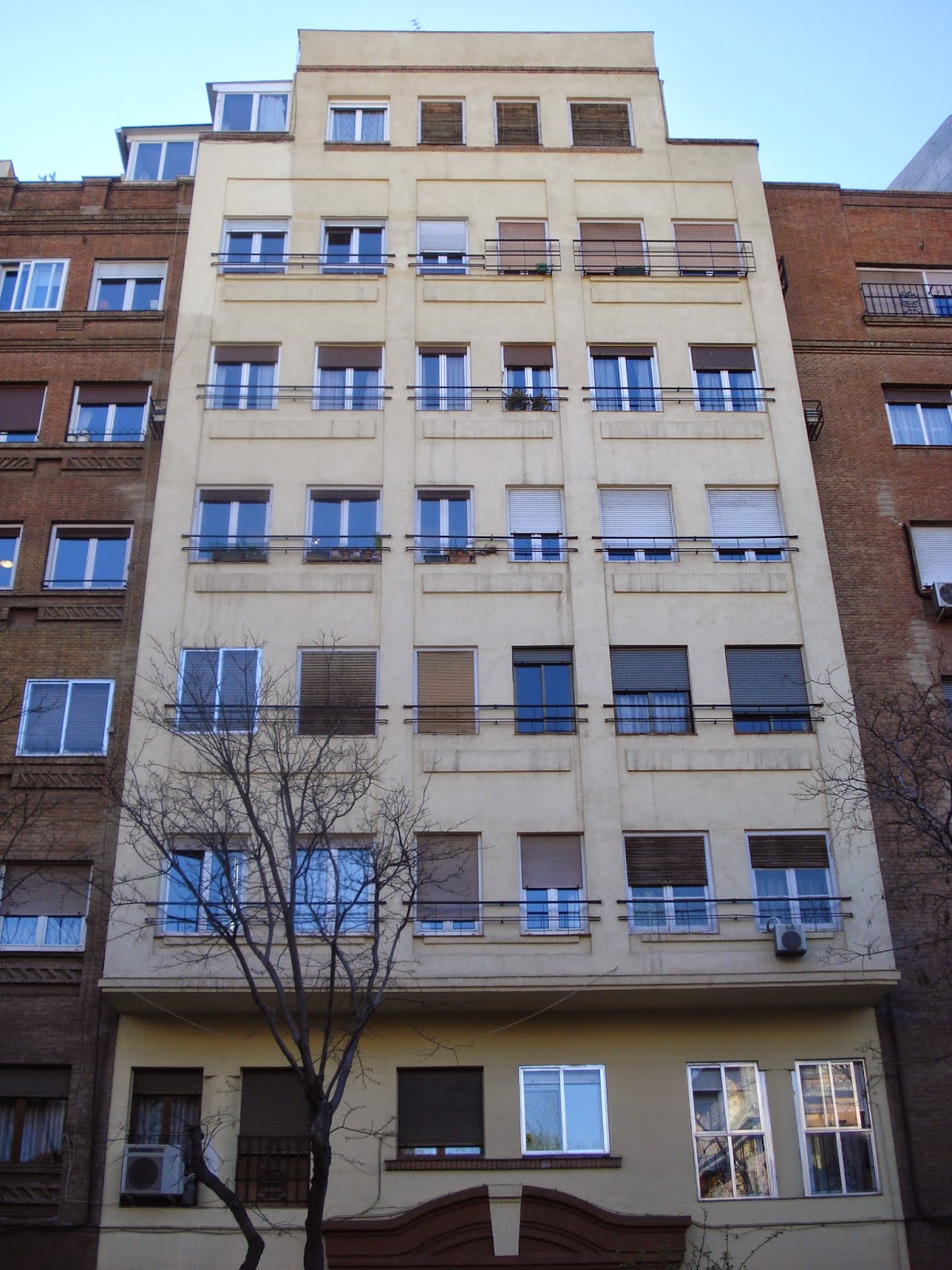 Madrid Art Decó General Álvarez de Castro 43