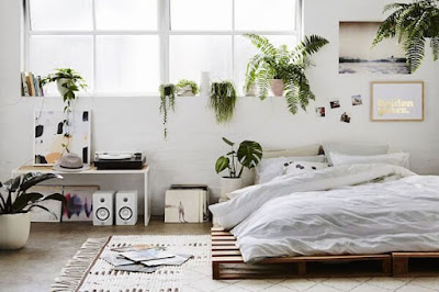 Já pensou em decorar seu quarto gastando pouco? Para você transformar o seu cantinho de dormir, estudar e relaxar.