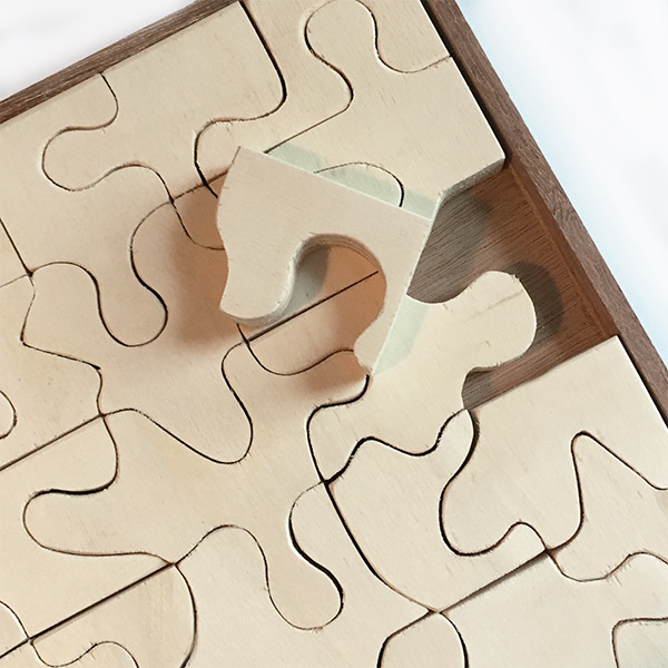 Puzzle en bois recyclé DIY Éric Atelier Design Création de mobilier