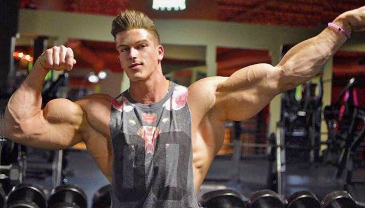 флекс льюис и ли прист.