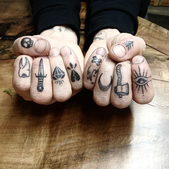 [35+] Best Finger Tattoo Ideas for Men [2023]