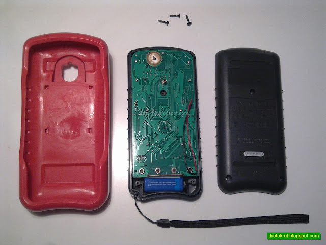 Мультиметр Uni-T UT55 со снятой крышкой