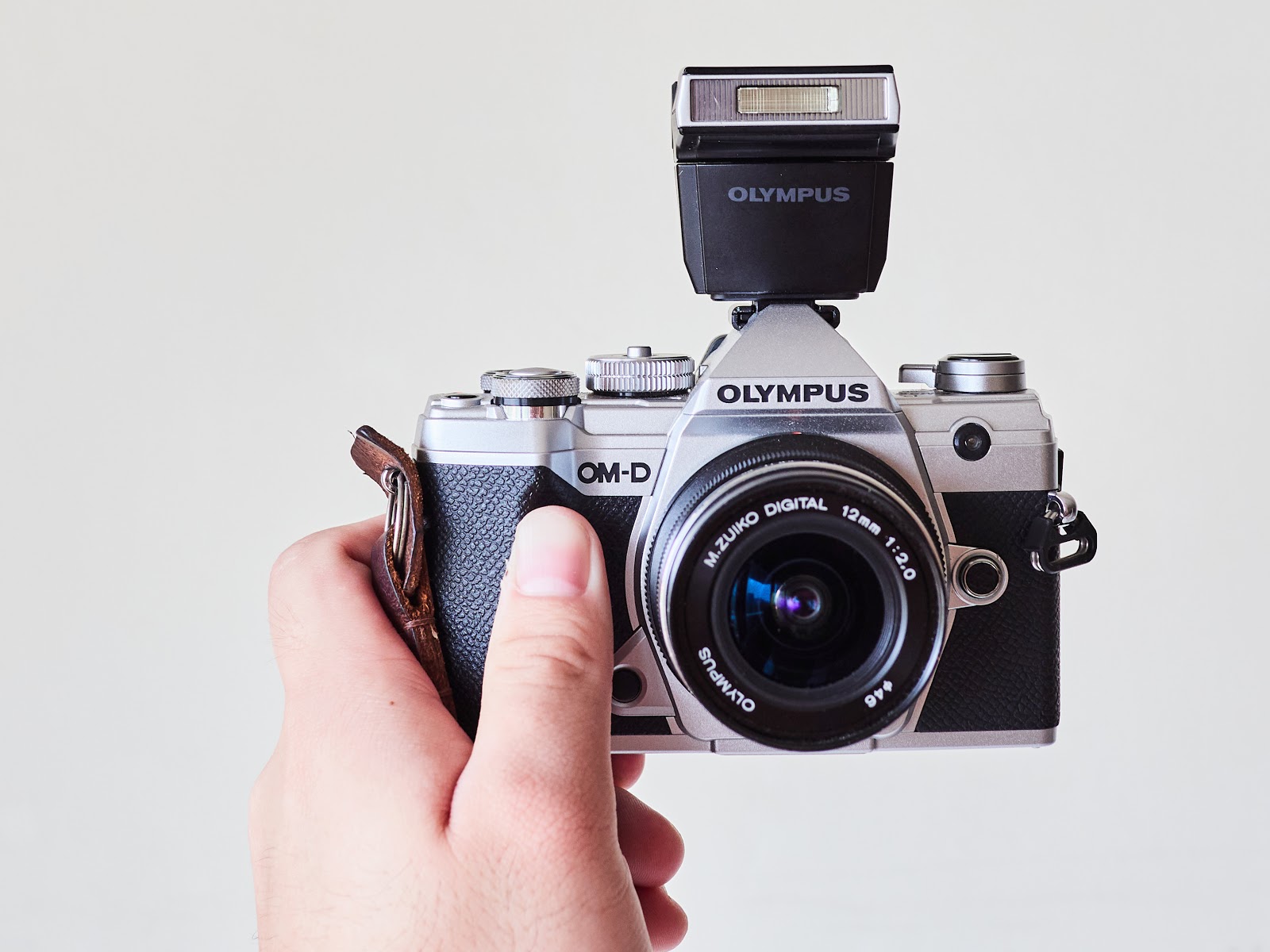 ROBIN WONG Olympus FLLM3 Mini Flash