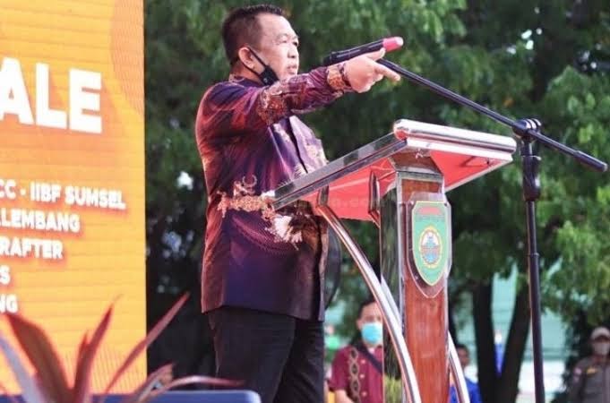 Contoh Pantun Penutup Acara Pidato, Seminar, Ceramah Contoh Pantun Penutup Acara Pidato, Seminar, Ceramah