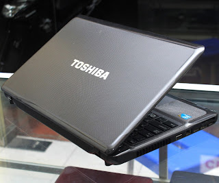 Laptop Toshiba Satellite A665 Core i3 di Malang