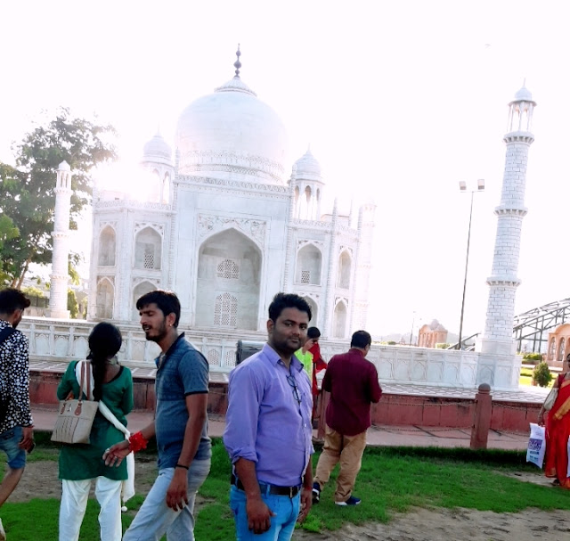 Taj Mahal Agra Taj Mahal Agra - Seven Wonders Park kota