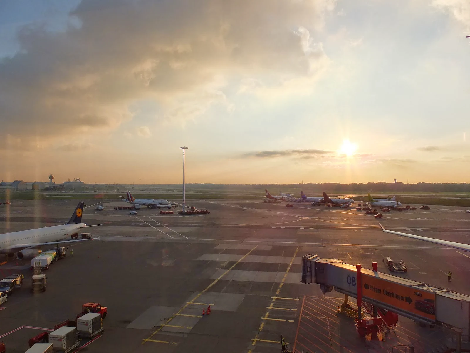 ハンブルク空港　Hamburg-airport