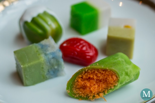 Local Semi-Buffet Lunch at The Lobby Lounge, Shangri-La Hotel Singapore