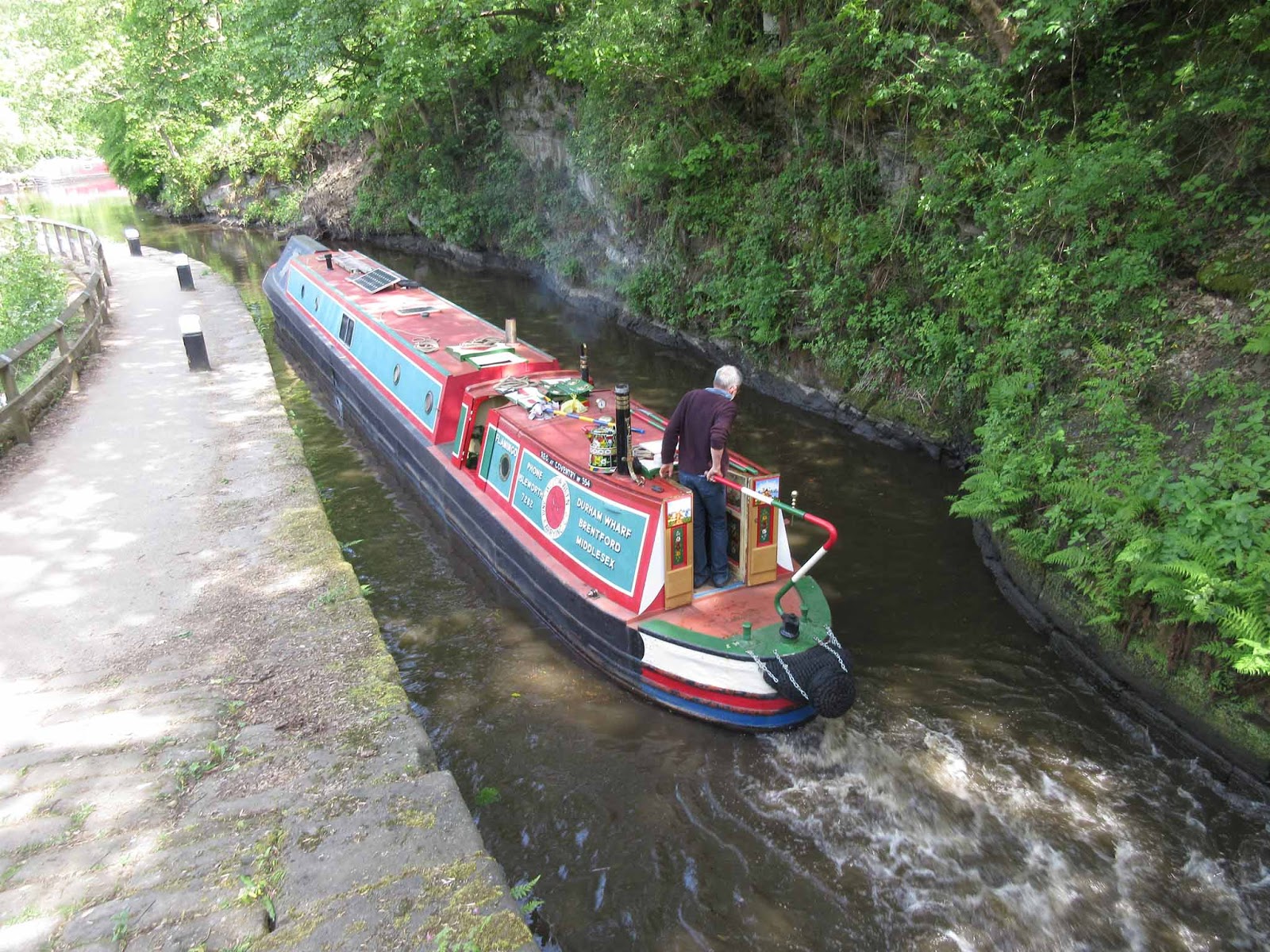 Narrow Boats SICKLE and FLAMINGO The final "half" day into Hebden