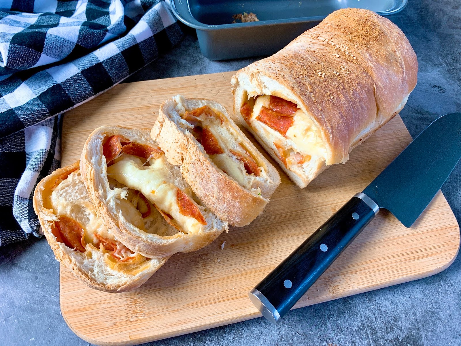 Pepperoni and Cheese Bread