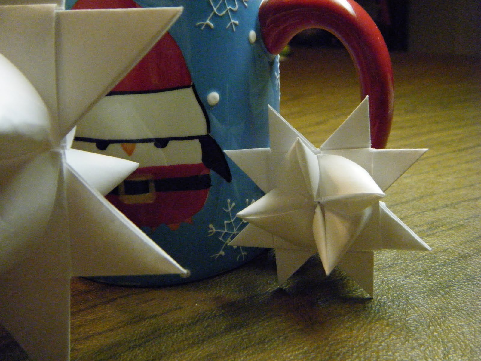 What About Pie: Make a German Paper Star to hang on your Christmas tree!