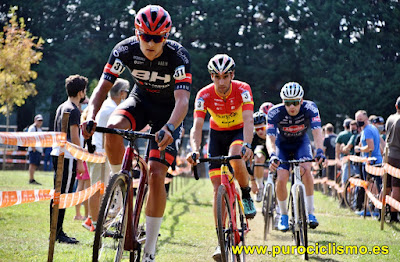 Puro Ciclismo, purociclismo, blog, ciclismo, giro, tour, vuelta, clasicas, bici, bicicletas, noticias, entrevistas, ciclocross, mtb, btt, cx, pista