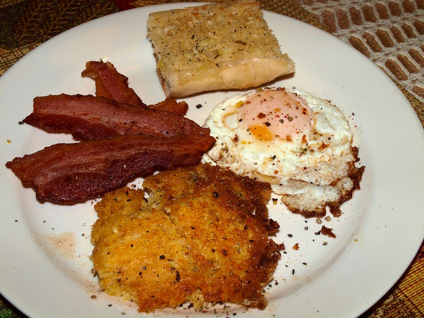 Pellet Smoker Cooking Bacon, eggs and fried mush for lunch