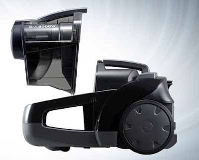 مكنسة ميجا باجليس من باناسونيك 2000 وات أسود موديل MC-CL565