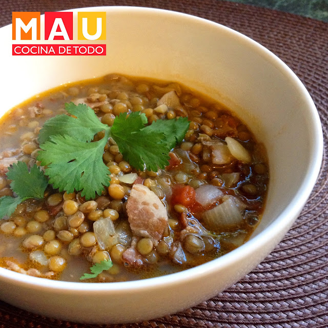 sopa de lentejas con tocino facil